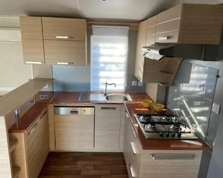 Belle Location Sur Avec Vue Remarquable Et Jardin * Lumio (Corsica)